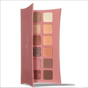 Illamasqua Unveiled Palette